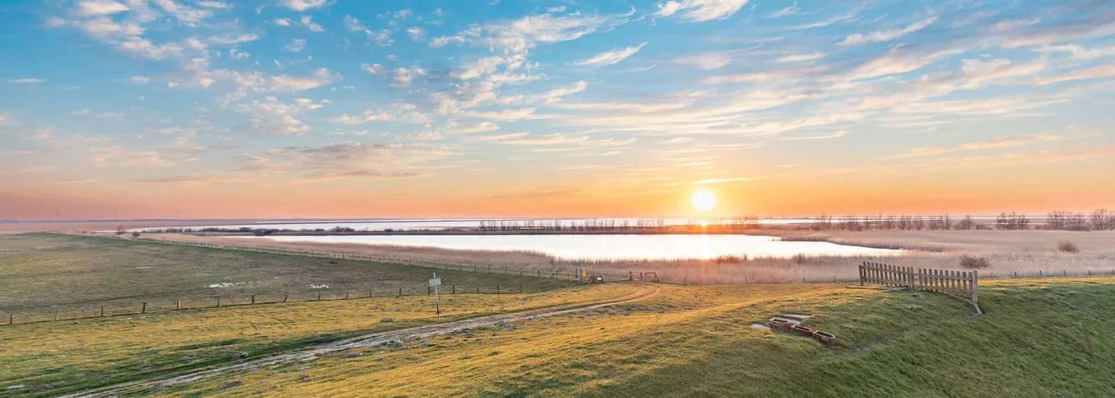Ferienhaus und Ferienwohnung in Hattstedt: ländliche Ruhe vor den Toren Husums
