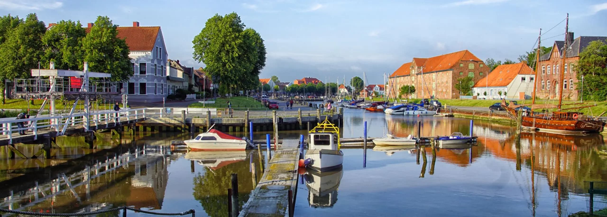 Ferienhaus und Ferienwohnung in Tönning: Hafenstadt zwischen Eider und Watt
